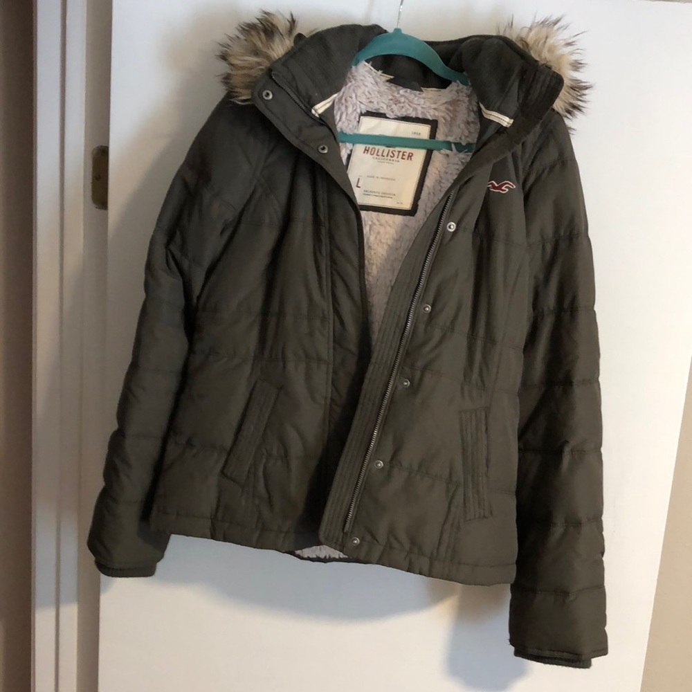 Hollister size L winter coat - super warm!